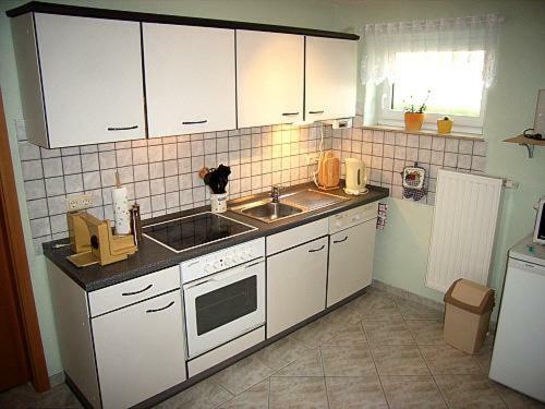 Ferienwohnung "Am Fechtertor- Eingang Zum Schlosspark" Путбус Экстерьер фото