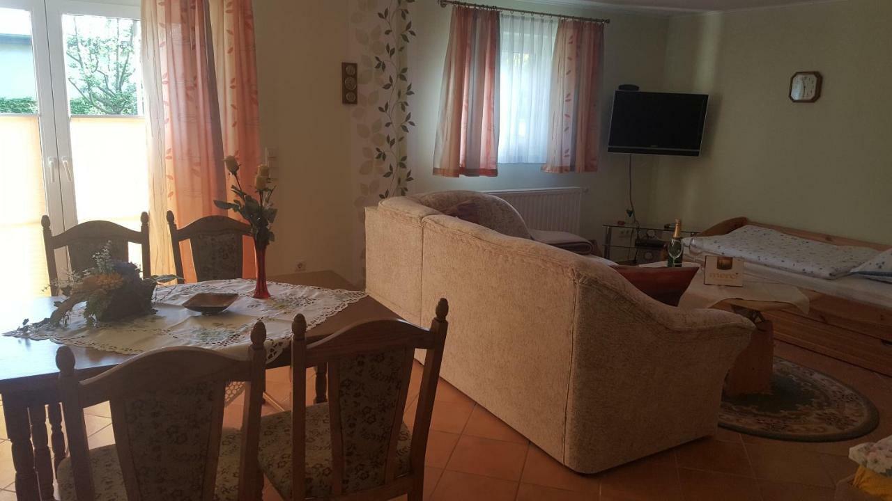Ferienwohnung "Am Fechtertor- Eingang Zum Schlosspark" Путбус Экстерьер фото